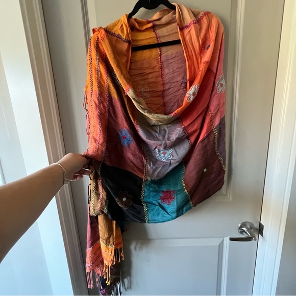 3/$20! Pashmina scarf long and wide, embroidered orange brown soft quality - Picture 6 of 8